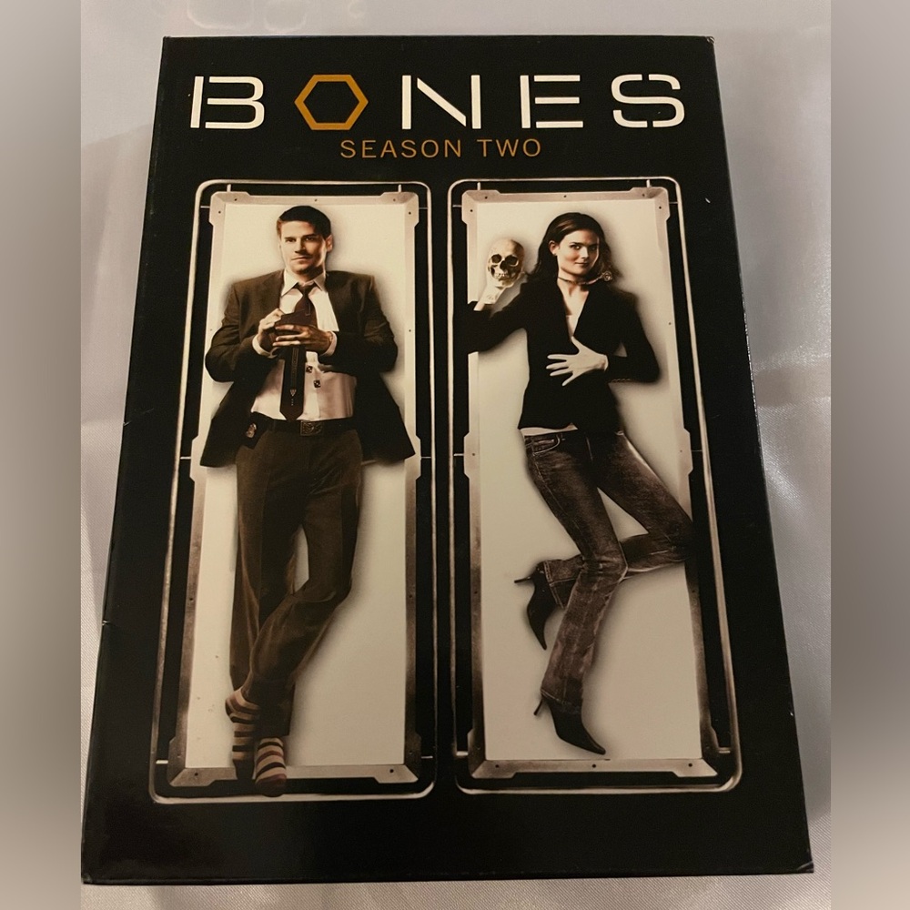 DVD: Bones Tv Series